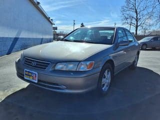 Toyota 2000 Camry
